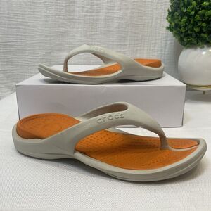 Crocs Sandals Womens 7 Orange Beige Athens II Flip-Flop Toe-Post Comfort Casual